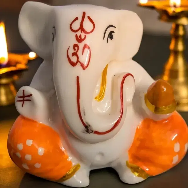 Tilak Ganesh Idol