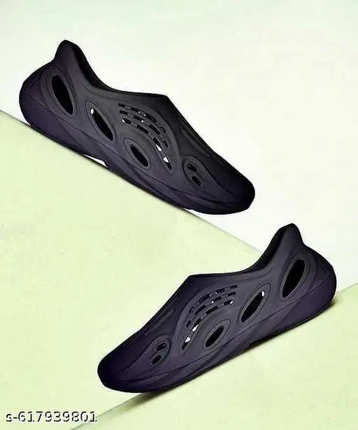 Aqualite EVA Clogs for Men (Black, 7)