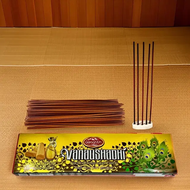 Gangotri Vanaushadhi (Sandal) Bamboo Less Agarbatti 100 g