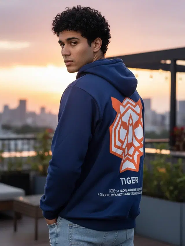 Fleece Graphic Sweatshirt For Men, Blue (L)