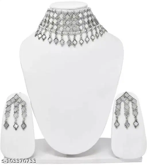 Fashionable Trendy Jewellery Set