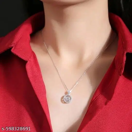 New Daily Wear Exquisite Gold Plated Necklace Zircon Ice Flower Cut for Girls