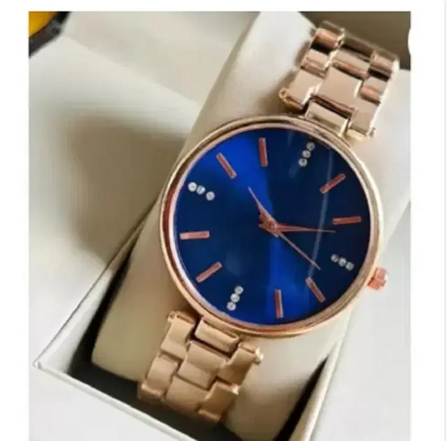 Analog Watch for Women (Rose Gold)