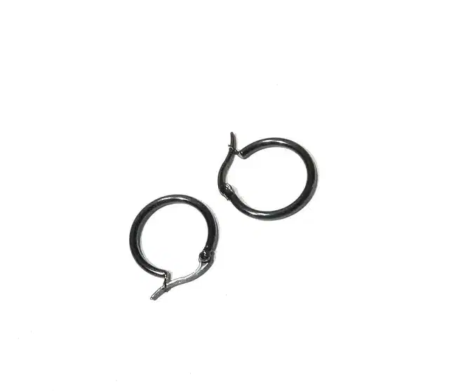 Metal Earrings for Men, Set of 1 (Black)