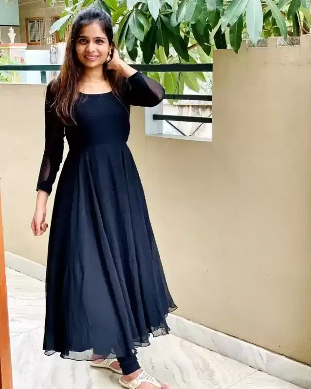 Women's Solid Anarkali Flared Gown (Black, M)