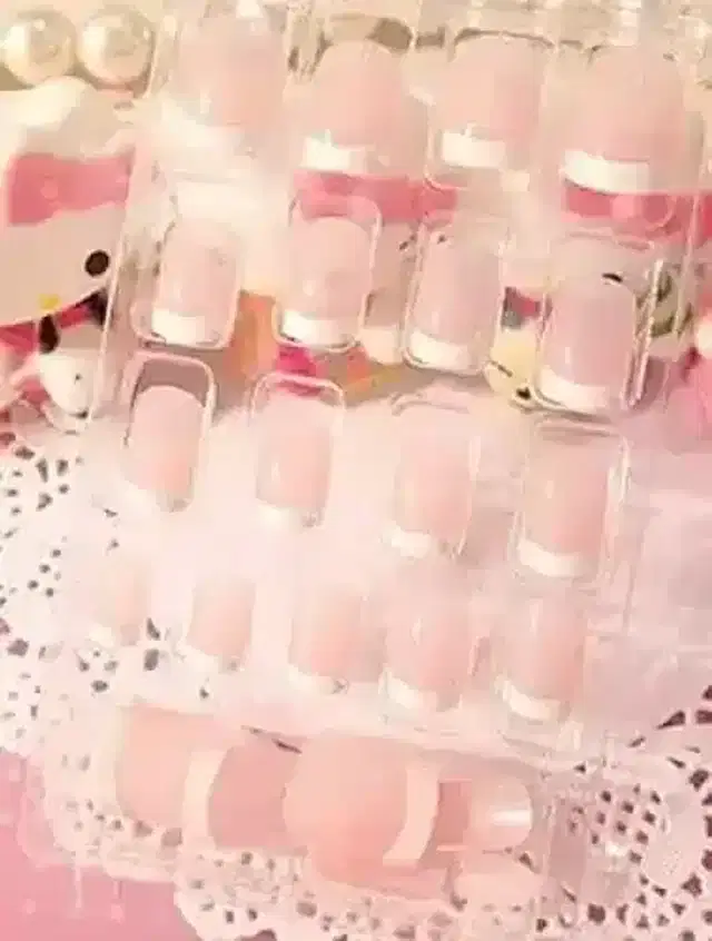 K Kudos Artificial Nails With Glue