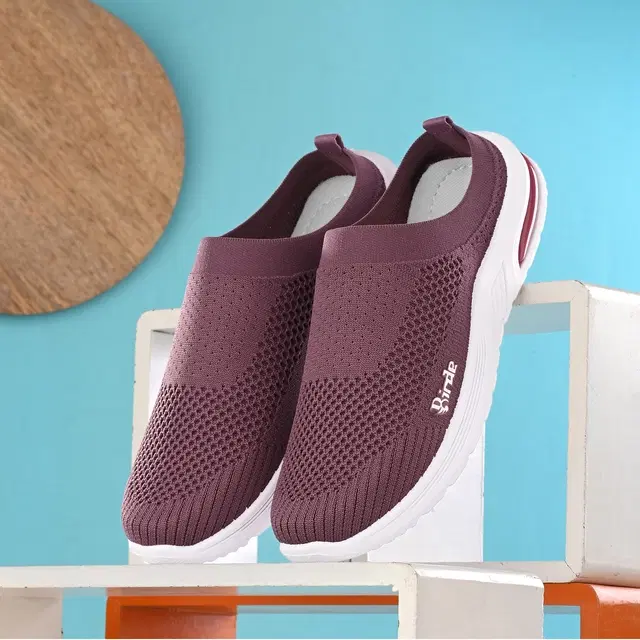 Sports Shoes for Women (Pink, 4)