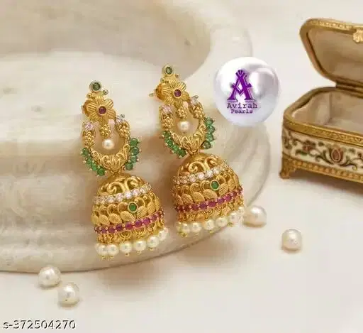 Womens Earrings & Studs Gold Alloy(Free Size)