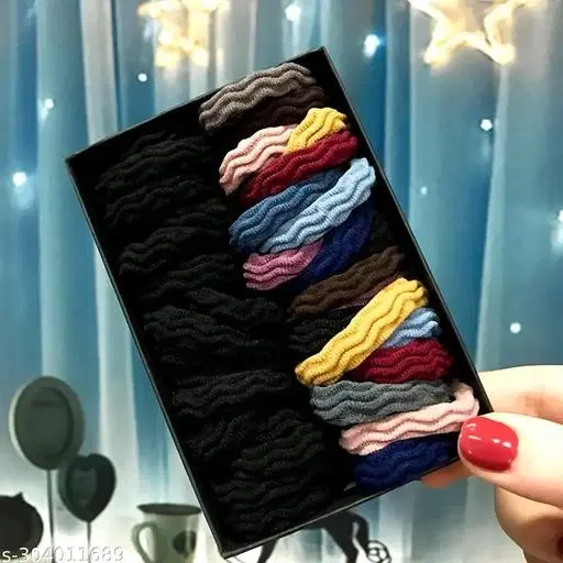 Rubber Band Scrunchies for Women (Black, 3 Pcs)