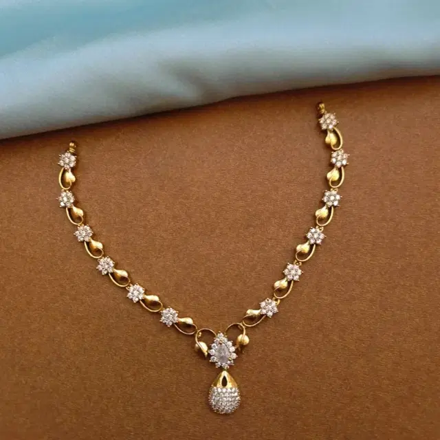 Zircon Gold-plated Jewellery Set for Women (White, Free Size)