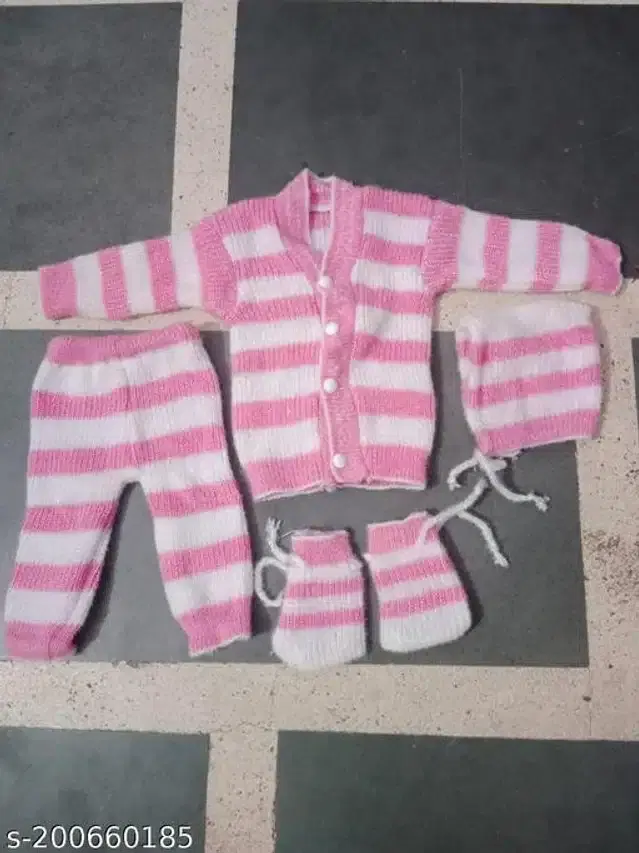 Woolen Sweater & Pant with Socks & Cap for Kids (Multicolor, 0-3 Months)
