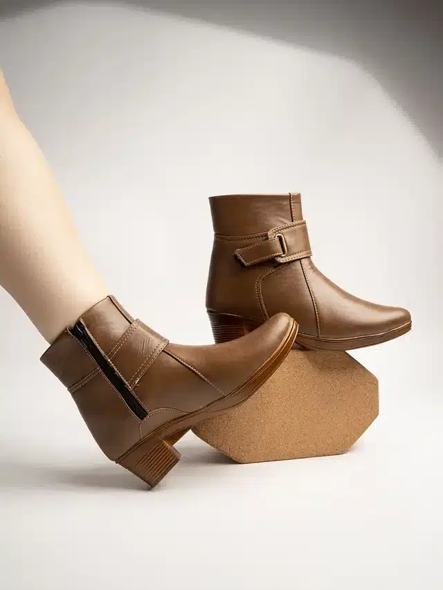 Boots for Women (Brown, 38)
