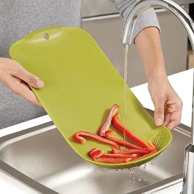 Plastic Chopping Board with Drainer, Curve