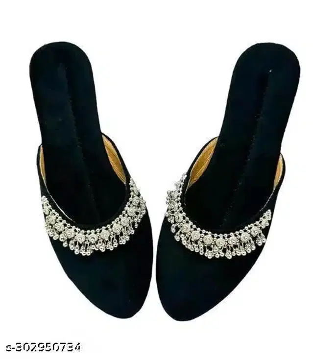 Mojaris for Women (Black, 4)
