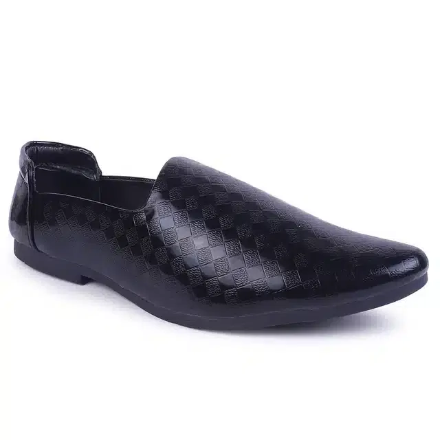 Juttis for Men (Black, 6)