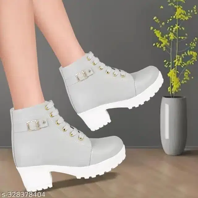 Boots for Women (Grey, 4)