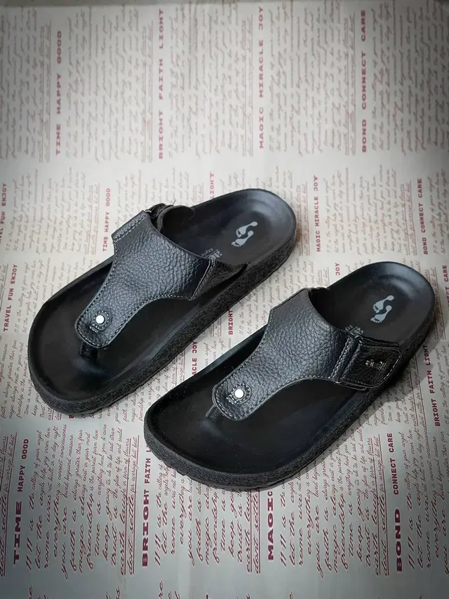 aerowalk Flip Flops for Men (Black, 6)