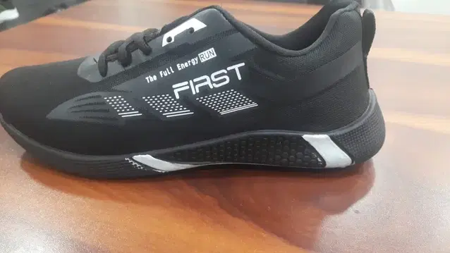 Mesh Sports Shoes for Men (Black, 10)