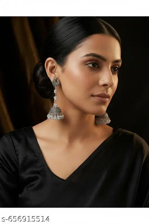 Samridhi Pearl chain earring