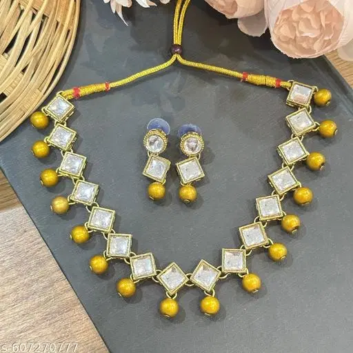 Kundan Necklace  for Women & Girls, Golden