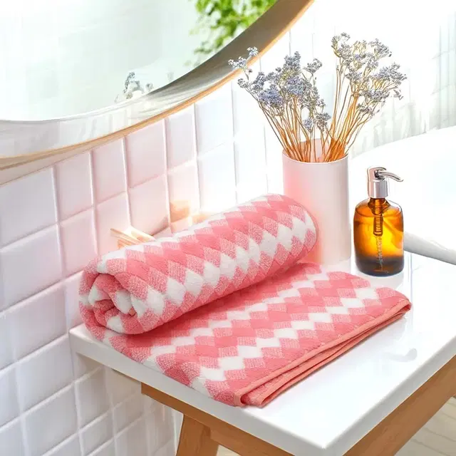 Safina Diamond Design Pink Bath Towel 68x135 cm Pack of 1