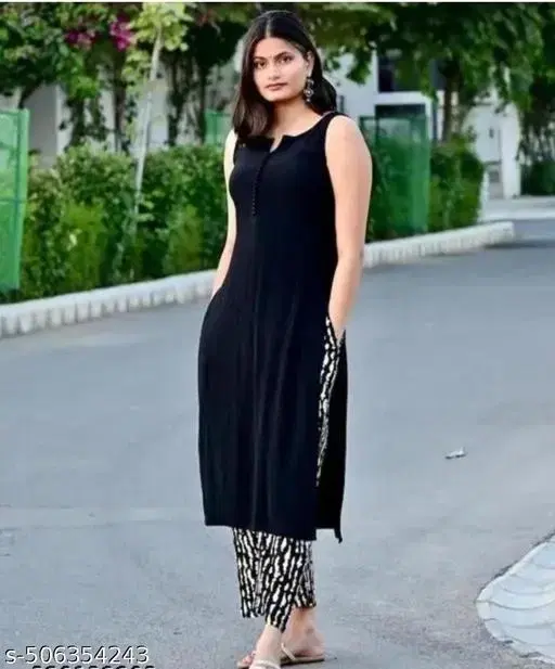 Rayon Printed Kurta with Pant for Women, Black & White (L)