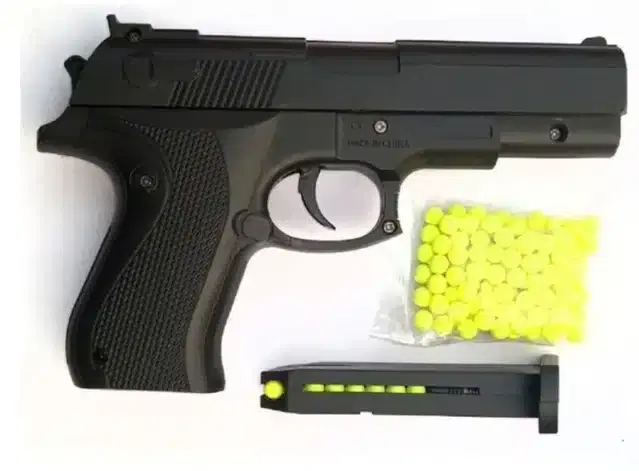 Plastic Gun Toys with 60 Pcs Bullets for Kids, Black & Yellow