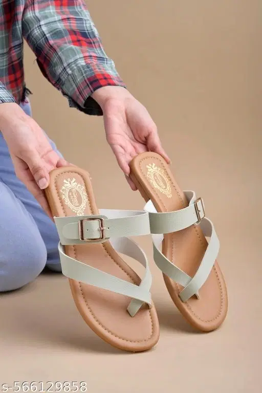 Shoetopia Green Flatform Flat Sandals Size 7.0