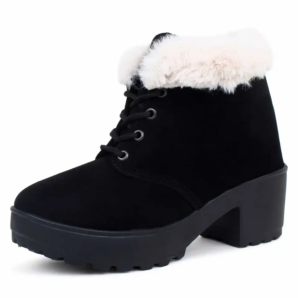 Snasta Women's Classic White Fur Boots (Black, 4) (St002)