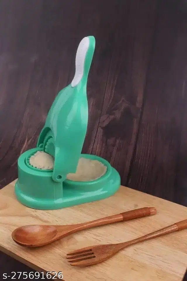 Plastic 2 in 1 Momo Maker, Multicolor