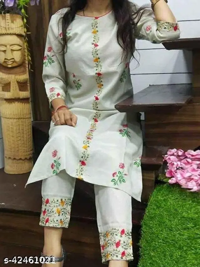 Rayon Embroidered Kurta with Pant for Women (Grey, M)