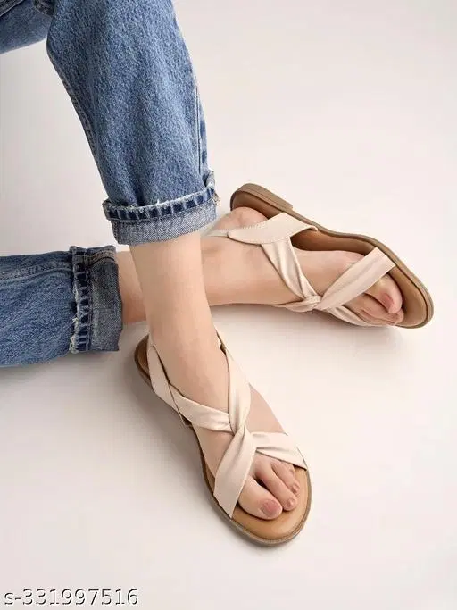 Shoetopia Girls Sandals Beige Size 3.0