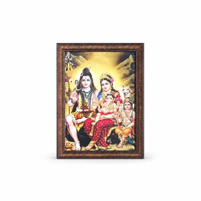 KC Arts Shiv Parivar Golden photo frame 8x6in