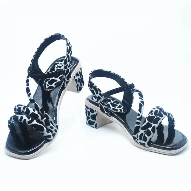 Sandals for Women (Black, 4)