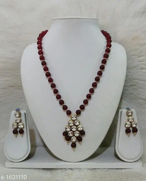 Women'S Alloy Gold Plated Jewellery Set, Maroon