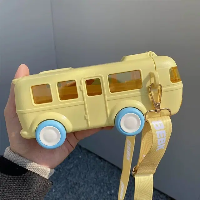 Plastic Bus Shape Sipper Bottle for Kids, Multicolor (1000 ml)