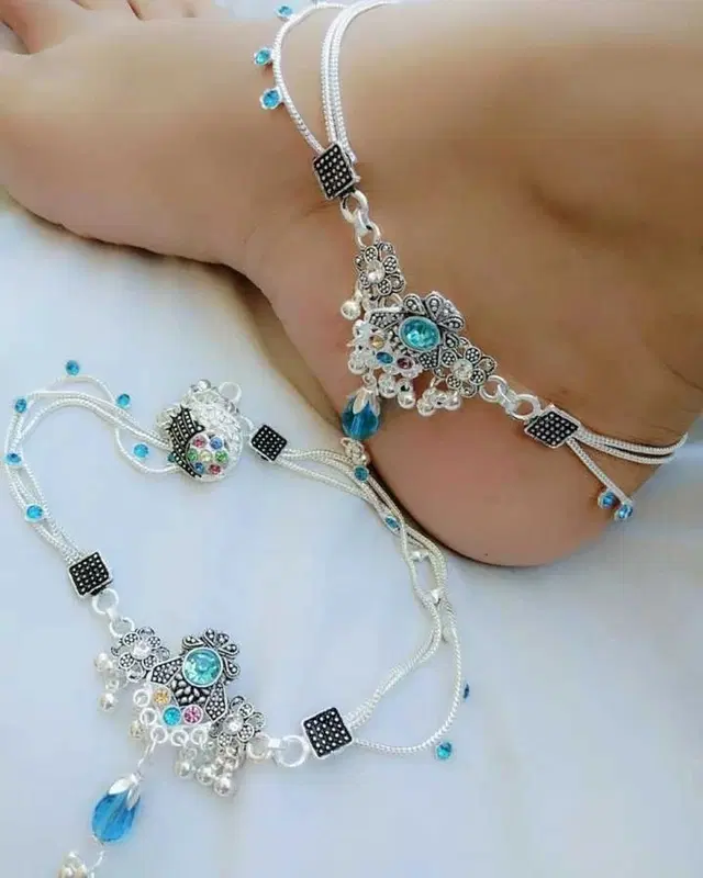 Alloy Anklets for Women, Set of 1 (Multicolor)