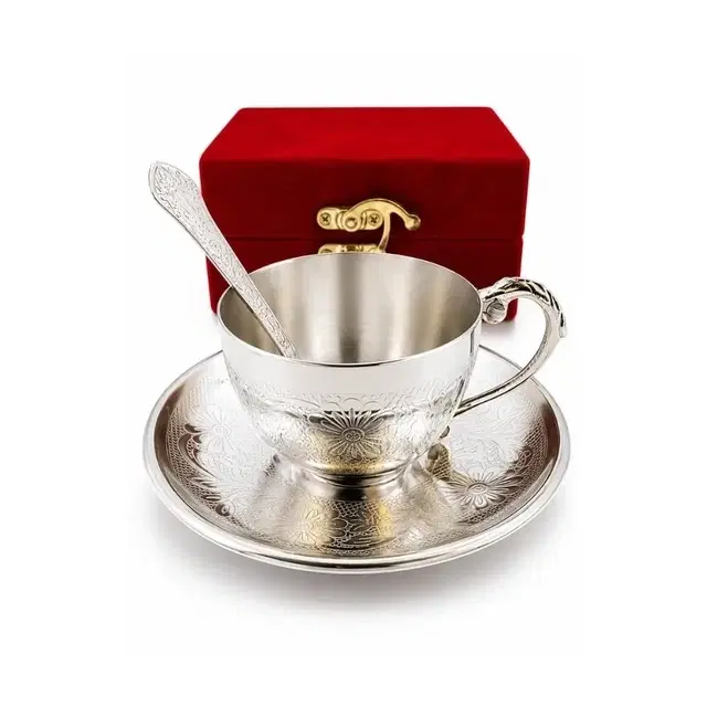 Decorative Tea Cup With Saucers & Spoons In Velvet Gift Box