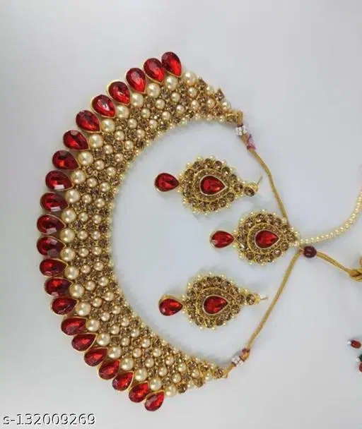 Shimmering Unique Jewellery Sets