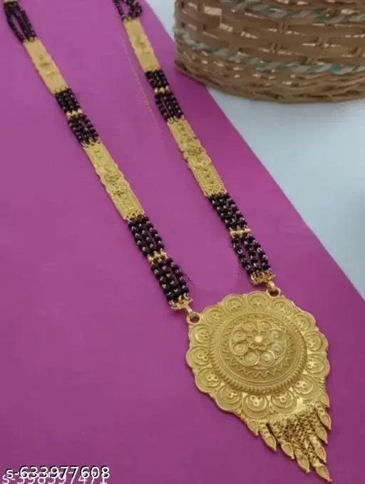Big pendant mangalsutra Gold 28 inch for Women