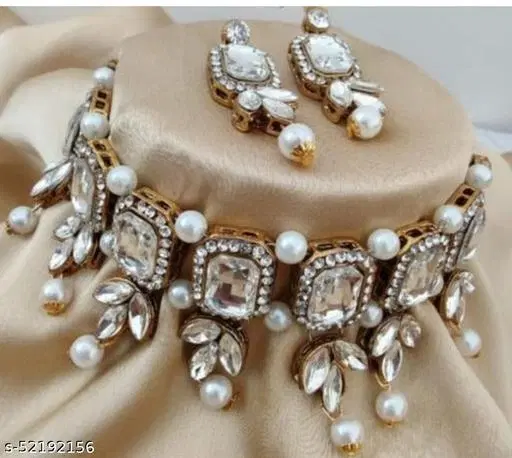 Diva Fancy Chokar Jewellery set