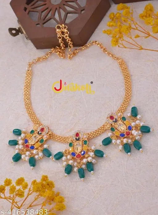 Necklace for Women (Gold, Free Size)