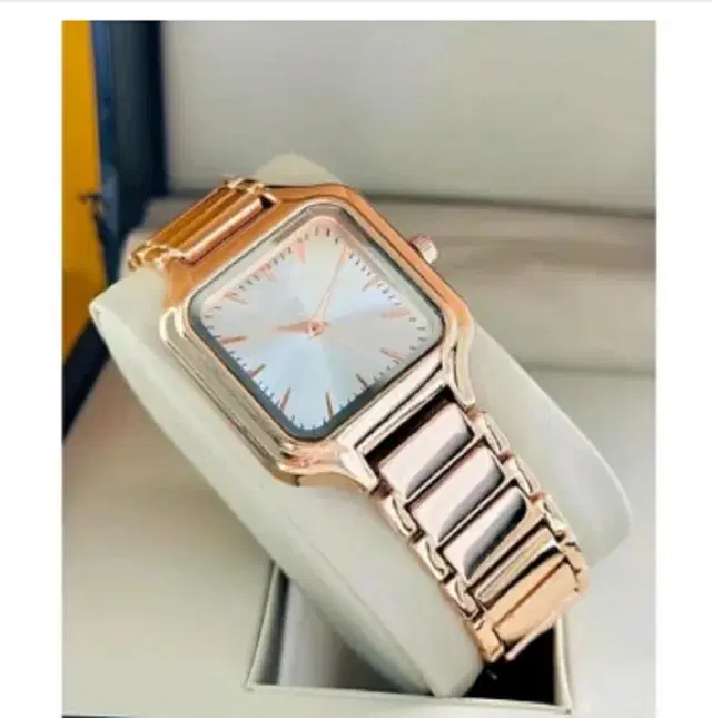 Analog Watch for Women (Gold & Silver)