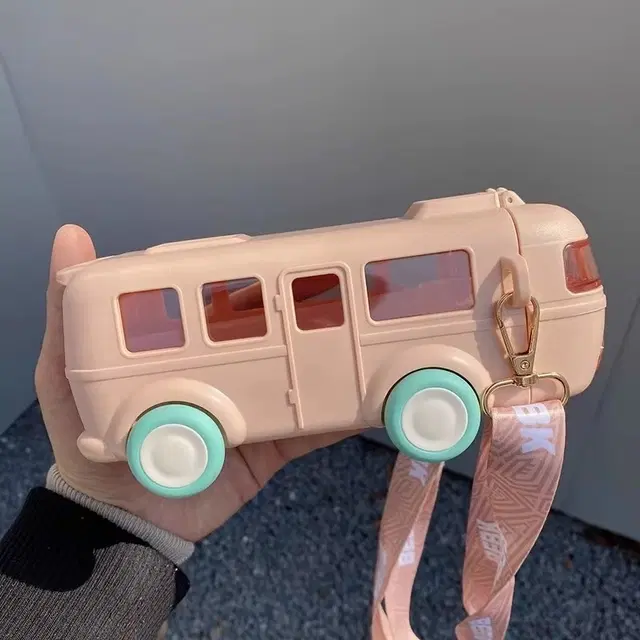 Plastic Bus Shape Sipper Bottle for Kids, Multicolor (1000 ml)