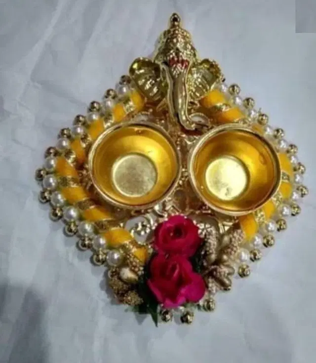 Metal Decoretive Pooja Thali, Multicolour Pack of 1