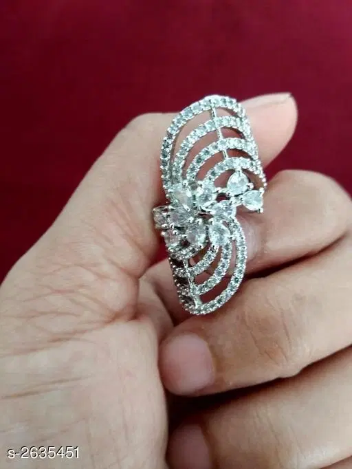 Fashionable Ring for Women (Silver, Free Size)
