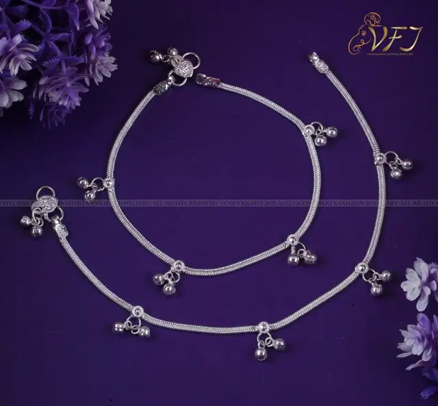 Brass Silver Plated Anklet for Women, Set of 1 (Silver)