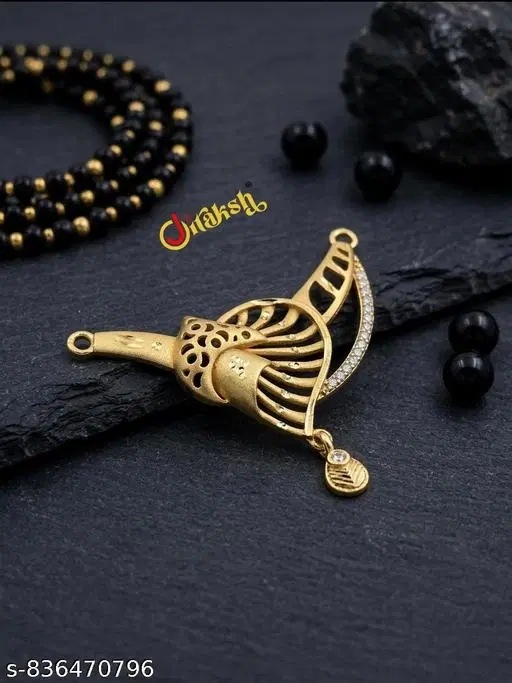 Pendant for Women (Gold)