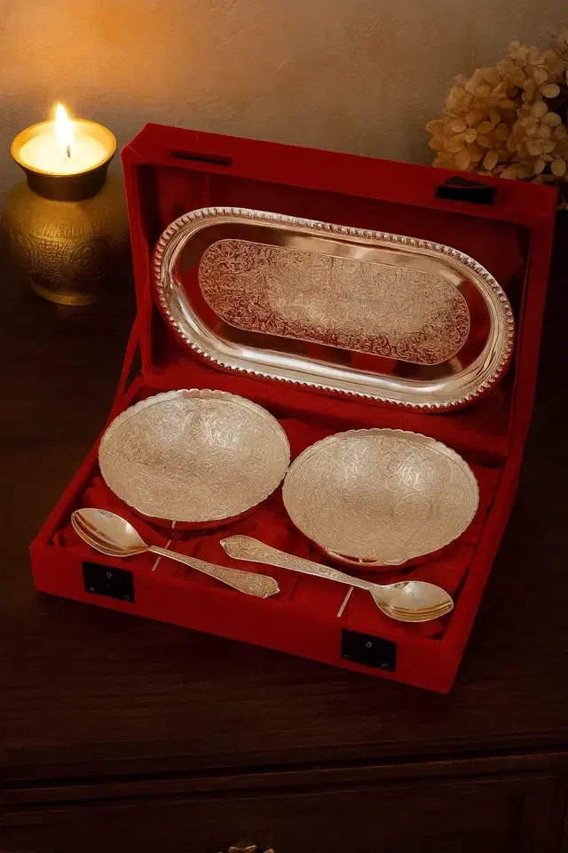 Decorative 5 piece bowl & spoon set silver shade