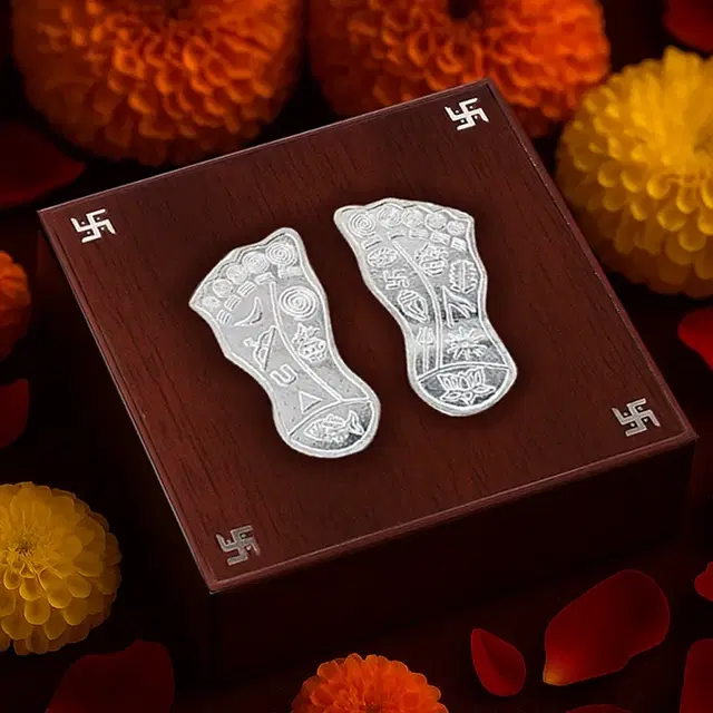 Unniyarcha 925 Sterling Silver Lakshmi Charan Paduka for Puja